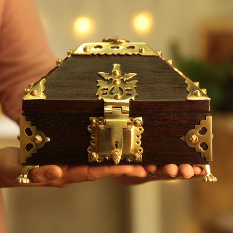 Nettur Petti (Amaadapetti) – Traditional Handcrafted Jewellery Box