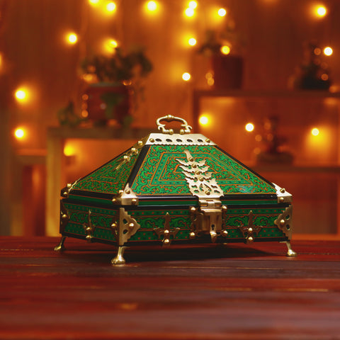Nettur petti jewel box