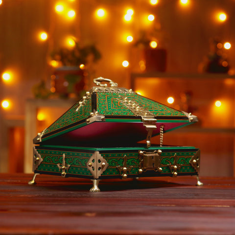 traditinal handpainted jewel box
