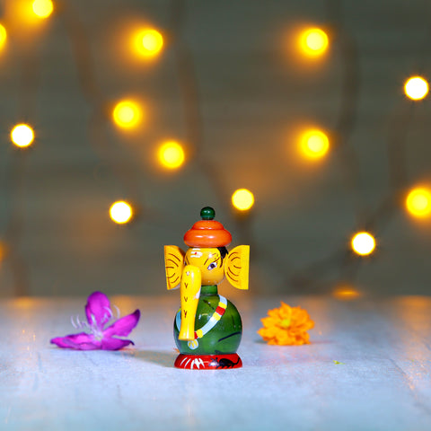 channaptna ganesha figurine