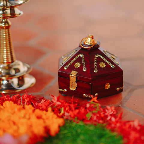 Hexagon shaped wooden jewellery box